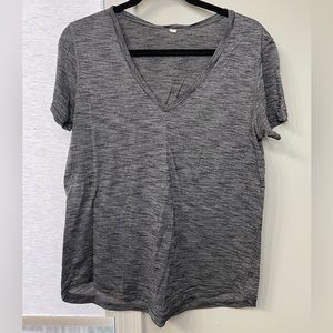 Lululemon v-neck tee